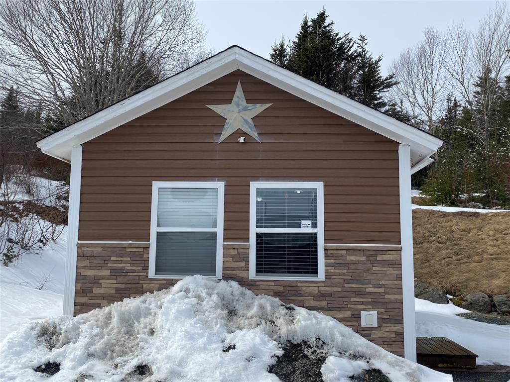 5 SNOW'S POND ROAD, NORTH RIVER, Newfoundland, Canada A0A 1C0, ,2 BathroomsBathrooms,Residential,For Sale,SNOW'S POND ROAD,6147