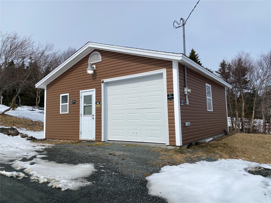 5 SNOW'S POND ROAD, NORTH RIVER, Newfoundland, Canada A0A 1C0, ,2 BathroomsBathrooms,Residential,For Sale,SNOW'S POND ROAD,6147