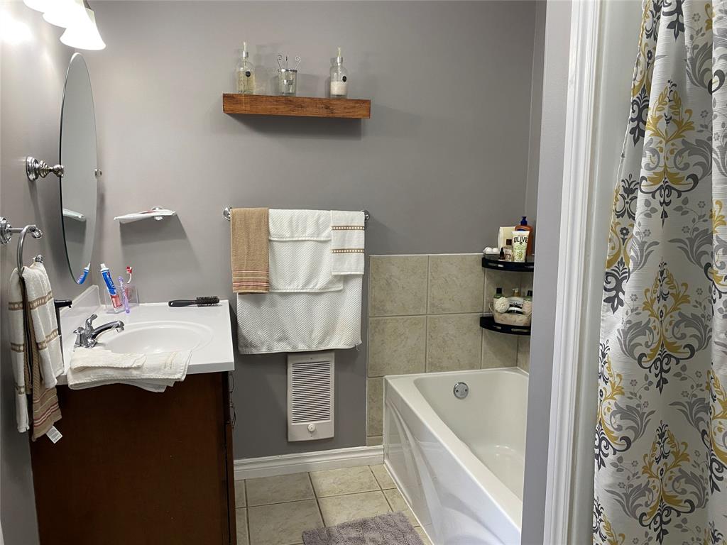 5 SNOW'S POND ROAD, NORTH RIVER, Newfoundland, Canada A0A 1C0, ,2 BathroomsBathrooms,Residential,For Sale,SNOW'S POND ROAD,6147