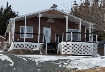 5 SNOW'S POND ROAD, NORTH RIVER, Newfoundland, Canada A0A 1C0, ,2 BathroomsBathrooms,Residential,For Sale,SNOW'S POND ROAD,6147