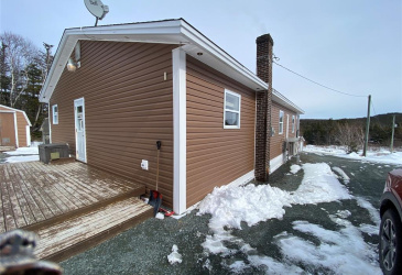 5 SNOW'S POND ROAD, NORTH RIVER, Newfoundland, Canada A0A 1C0, ,2 BathroomsBathrooms,Residential,For Sale,SNOW'S POND ROAD,6147