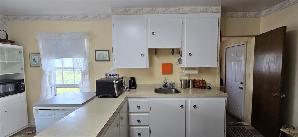 661 MAIN STREET, BURIN, Newfoundland, Canada A0E 1E0, ,1 BathroomBathrooms,Residential,For Sale,MAIN STREET,6151