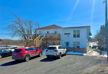 7 VARDY'S AVENUE, CLARENVILLE, Newfoundland, Canada A5A 2A4, ,7 BathroomsBathrooms,Residential,For Sale,VARDY'S AVENUE,6152