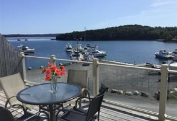 203 MARINE DRIVE, CLARENVILLE, Newfoundland, Canada A5A 1M6, ,2 BathroomsBathrooms,Commercial,For Sale,MARINE DRIVE,6154