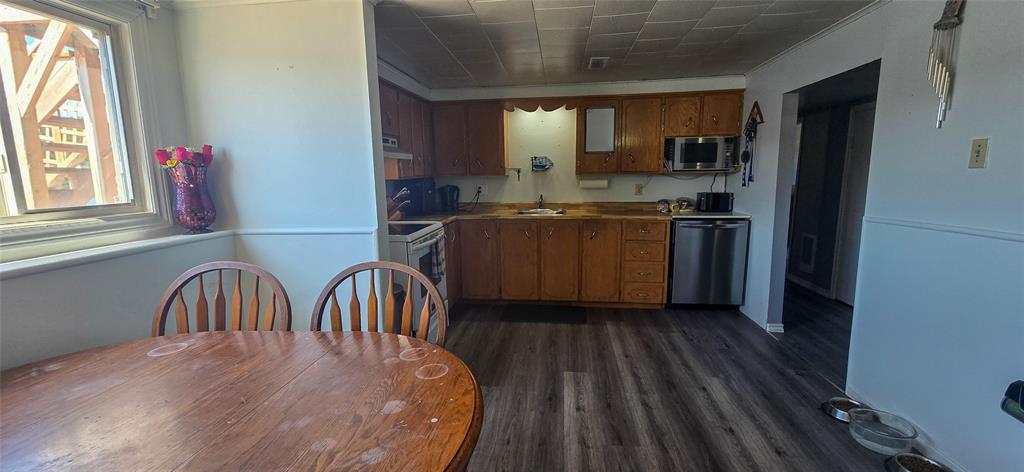 98 MAIN ROAD, BROOKSIDE, Newfoundland, Canada A0E 1C0, ,1 BathroomBathrooms,Residential,For Sale,MAIN ROAD,6157