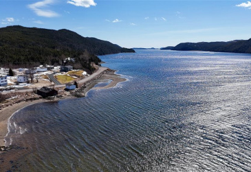 98 MAIN ROAD, BROOKSIDE, Newfoundland, Canada A0E 1C0, ,1 BathroomBathrooms,Residential,For Sale,MAIN ROAD,6157