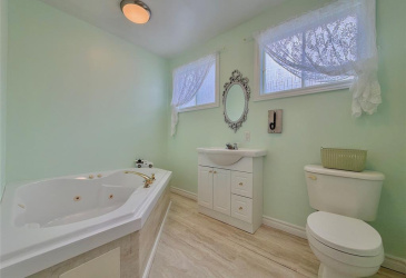 58 MOUNTAIN VIEW ROAD, SALVAGE, Newfoundland, Canada A0G 3X0, ,4 BathroomsBathrooms,Residential,For Sale,MOUNTAIN VIEW ROAD,6160