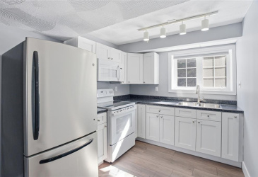 13 AUGUSTUS DRIVE, BURIN BAY ARM, Newfoundland, Canada A0E 1G0, ,3 BathroomsBathrooms,Residential,For Sale,AUGUSTUS DRIVE,6161