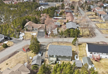 13 AUGUSTUS DRIVE, BURIN BAY ARM, Newfoundland, Canada A0E 1G0, ,3 BathroomsBathrooms,Residential,For Sale,AUGUSTUS DRIVE,6161