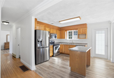 13 AUGUSTUS DRIVE, BURIN BAY ARM, Newfoundland, Canada A0E 1G0, ,3 BathroomsBathrooms,Residential,For Sale,AUGUSTUS DRIVE,6161