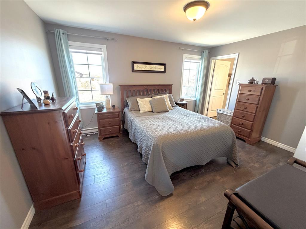 5 ELIZABETH PLACE, CLARENVILLE, Newfoundland, Canada A5A 0C8, ,2 BathroomsBathrooms,Residential,For Sale,ELIZABETH PLACE,6162