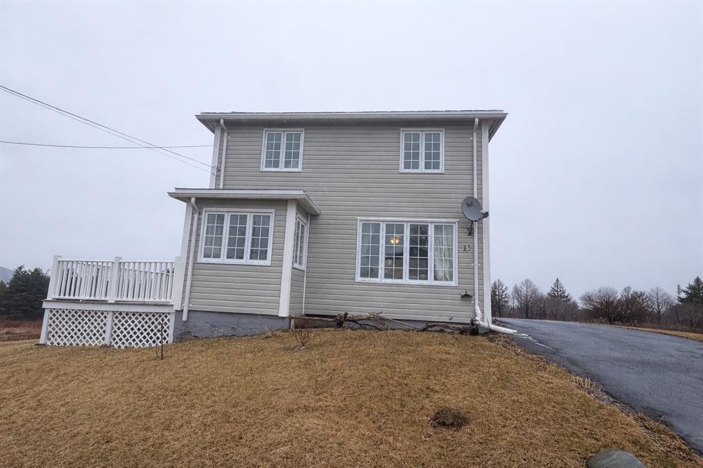 11 SOUTHERN COVE ROAD, CHAPEL ARM, Newfoundland, Canada A0B 1L0, ,1 BathroomBathrooms,Residential,For Sale,SOUTHERN COVE ROAD,6163
