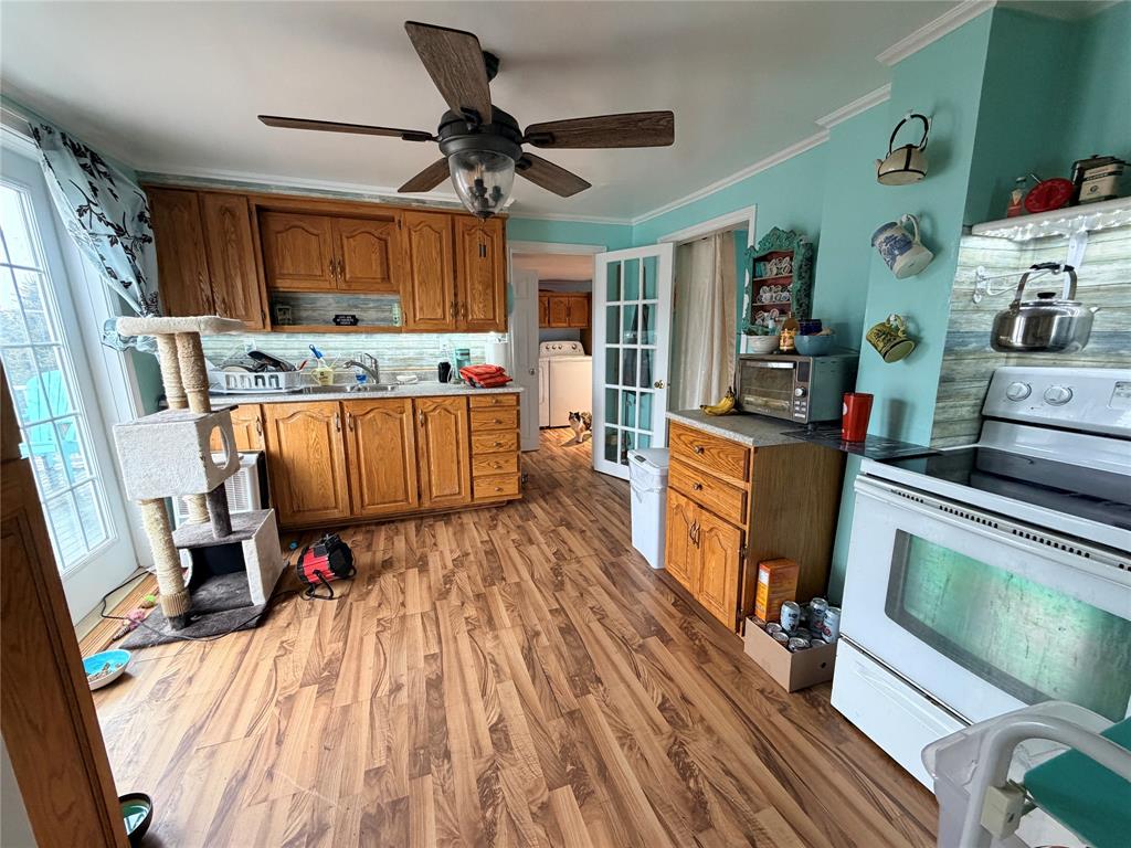 11 SOUTHERN COVE ROAD, CHAPEL ARM, Newfoundland, Canada A0B 1L0, ,1 BathroomBathrooms,Residential,For Sale,SOUTHERN COVE ROAD,6163