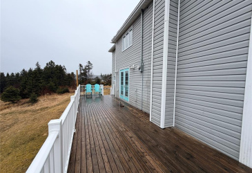 11 SOUTHERN COVE ROAD, CHAPEL ARM, Newfoundland, Canada A0B 1L0, ,1 BathroomBathrooms,Residential,For Sale,SOUTHERN COVE ROAD,6163
