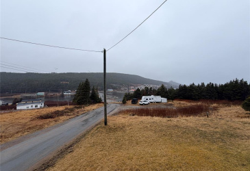 11 SOUTHERN COVE ROAD, CHAPEL ARM, Newfoundland, Canada A0B 1L0, ,1 BathroomBathrooms,Residential,For Sale,SOUTHERN COVE ROAD,6163