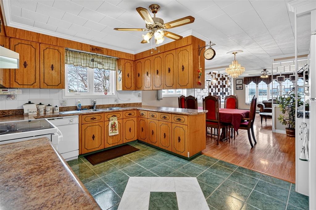 218 GEORGE MERCER DRIVE, BAY ROBERTS, Newfoundland, Canada A0A 1X0, ,1 BathroomBathrooms,Residential,For Sale,GEORGE MERCER DRIVE,6166