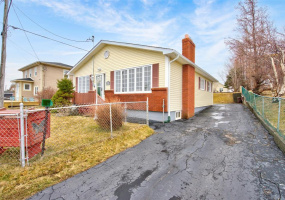 218 GEORGE MERCER DRIVE, BAY ROBERTS, Newfoundland, Canada A0A 1X0, ,1 BathroomBathrooms,Residential,For Sale,GEORGE MERCER DRIVE,6166