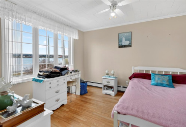 218 GEORGE MERCER DRIVE, BAY ROBERTS, Newfoundland, Canada A0A 1X0, ,1 BathroomBathrooms,Residential,For Sale,GEORGE MERCER DRIVE,6166