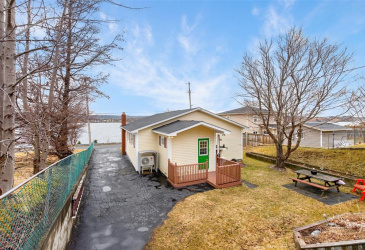 218 GEORGE MERCER DRIVE, BAY ROBERTS, Newfoundland, Canada A0A 1X0, ,1 BathroomBathrooms,Residential,For Sale,GEORGE MERCER DRIVE,6166