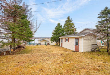218 GEORGE MERCER DRIVE, BAY ROBERTS, Newfoundland, Canada A0A 1X0, ,1 BathroomBathrooms,Residential,For Sale,GEORGE MERCER DRIVE,6166