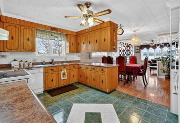 218 GEORGE MERCER DRIVE, BAY ROBERTS, Newfoundland, Canada A0A 1X0, ,1 BathroomBathrooms,Residential,For Sale,GEORGE MERCER DRIVE,6166