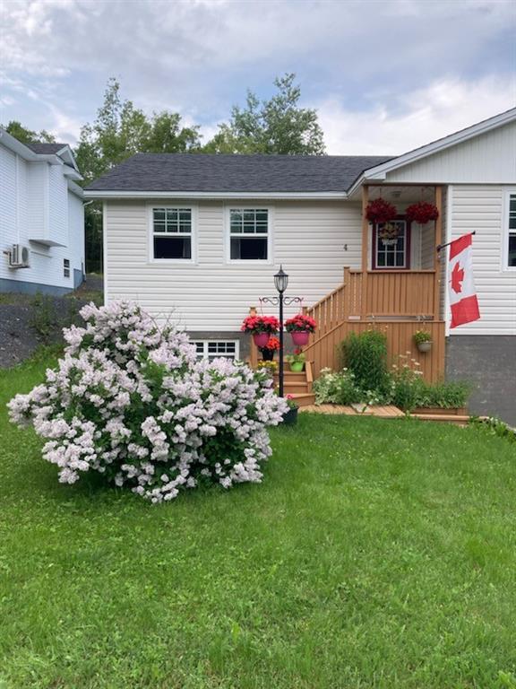 4 STRONGS ROAD, CLARENVILLE, Newfoundland, Canada A5A 1X7, ,1 BathroomBathrooms,Residential,For Sale,STRONGS ROAD,6171