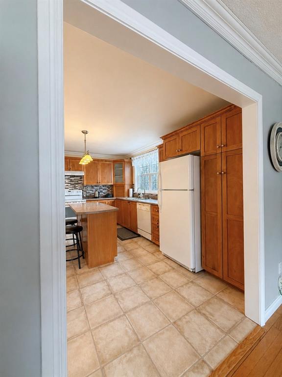 4 STRONGS ROAD, CLARENVILLE, Newfoundland, Canada A5A 1X7, ,1 BathroomBathrooms,Residential,For Sale,STRONGS ROAD,6171