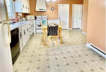 27 MAIN ROAD, TRINITY, Newfoundland, Canada A0C 2S0, ,3 BathroomsBathrooms,Residential,For Sale,MAIN ROAD,6175