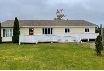 27 MAIN ROAD, TRINITY, Newfoundland, Canada A0C 2S0, ,3 BathroomsBathrooms,Residential,For Sale,MAIN ROAD,6175
