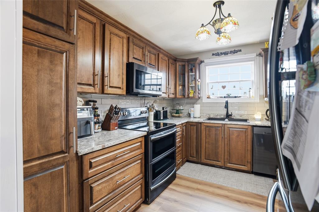 22 MT. VINCENT CRESCENT, MARYSTOWN, Newfoundland, Canada A0E 2M0, ,2 BathroomsBathrooms,Residential,For Sale,MT. VINCENT CRESCENT,6182