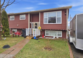 22 MT. VINCENT CRESCENT, MARYSTOWN, Newfoundland, Canada A0E 2M0, ,2 BathroomsBathrooms,Residential,For Sale,MT. VINCENT CRESCENT,6182