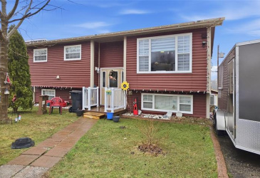 22 MT. VINCENT CRESCENT, MARYSTOWN, Newfoundland, Canada A0E 2M0, ,2 BathroomsBathrooms,Residential,For Sale,MT. VINCENT CRESCENT,6182