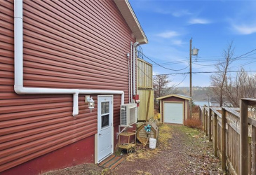 22 MT. VINCENT CRESCENT, MARYSTOWN, Newfoundland, Canada A0E 2M0, ,2 BathroomsBathrooms,Residential,For Sale,MT. VINCENT CRESCENT,6182