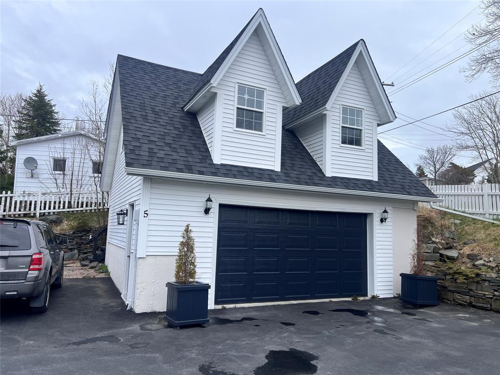 5-7 MAGISTRATES HILL, BRIGUS, Newfoundland, Canada A0A 1K0, ,2 BathroomsBathrooms,Residential,For Sale,MAGISTRATES HILL,6200