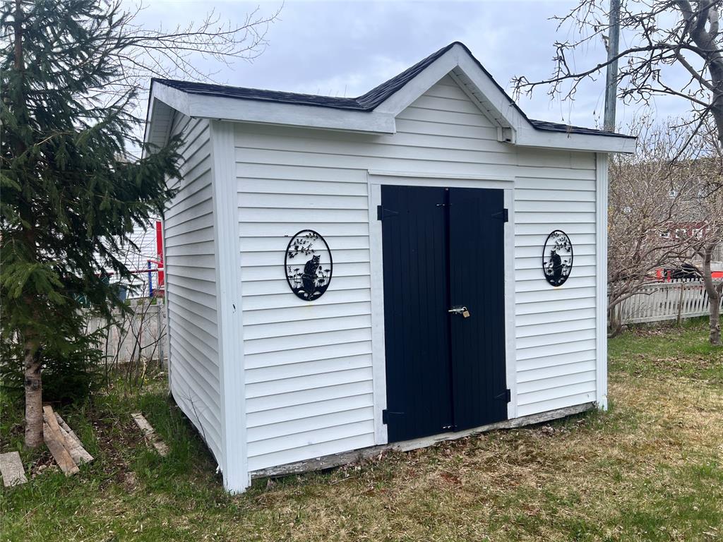 5-7 MAGISTRATES HILL, BRIGUS, Newfoundland, Canada A0A 1K0, ,2 BathroomsBathrooms,Residential,For Sale,MAGISTRATES HILL,6200