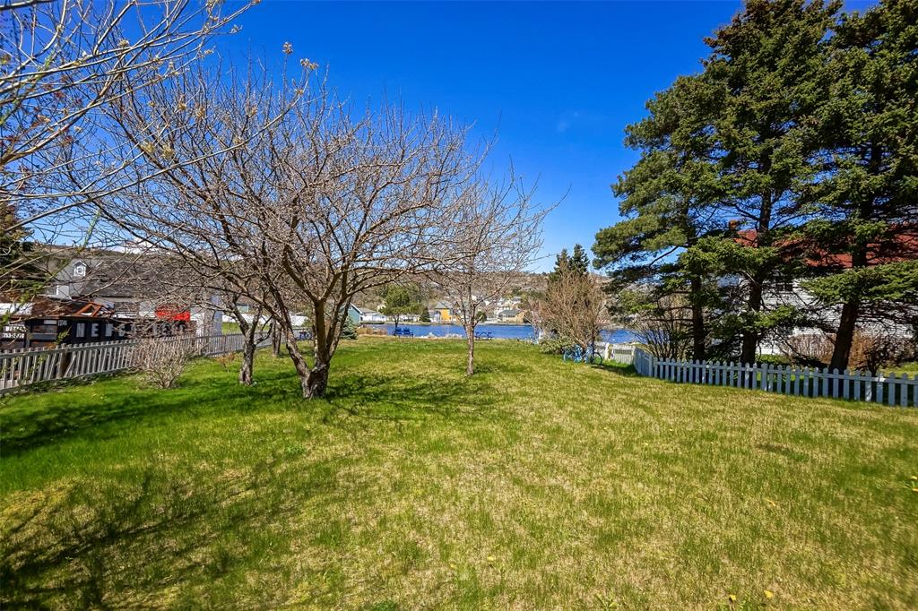 5-7 MAGISTRATES HILL, BRIGUS, Newfoundland, Canada A0A 1K0, ,2 BathroomsBathrooms,Residential,For Sale,MAGISTRATES HILL,6200
