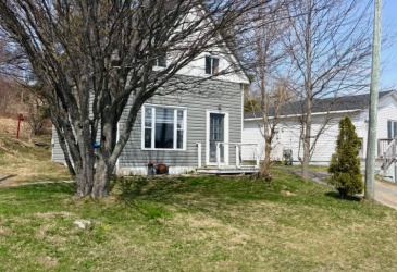 116 MARINE DRIVE, CLARENVILLE, Newfoundland, Canada A5A 1M6, ,1 BathroomBathrooms,Residential,For Sale,MARINE DRIVE,6201