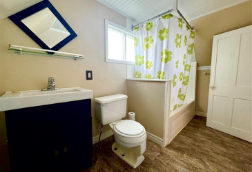 116 MARINE DRIVE, CLARENVILLE, Newfoundland, Canada A5A 1M6, ,1 BathroomBathrooms,Residential,For Sale,MARINE DRIVE,6201