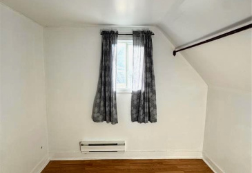 116 MARINE DRIVE, CLARENVILLE, Newfoundland, Canada A5A 1M6, ,1 BathroomBathrooms,Residential,For Sale,MARINE DRIVE,6201