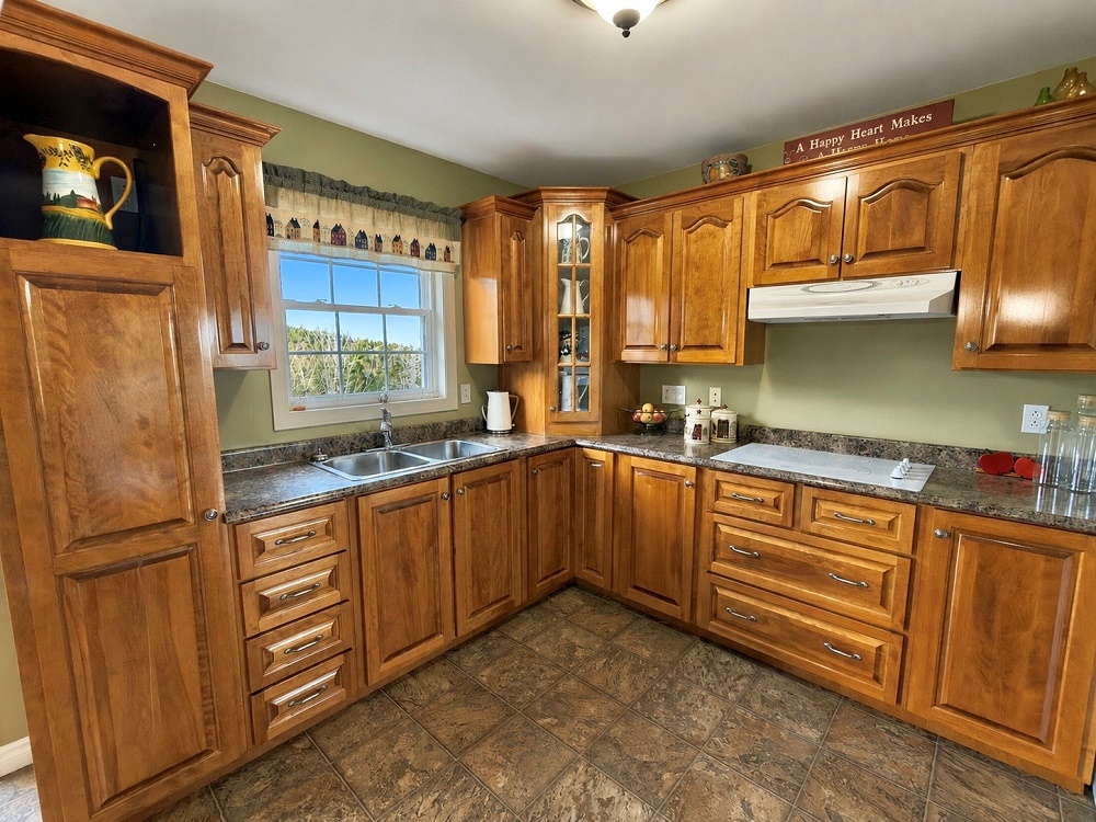 20-22 BLUNDON DRIVE, CLARENVILLE, Newfoundland, Canada A5A 4E2, ,2 BathroomsBathrooms,Residential,For Sale,BLUNDON DRIVE,6203