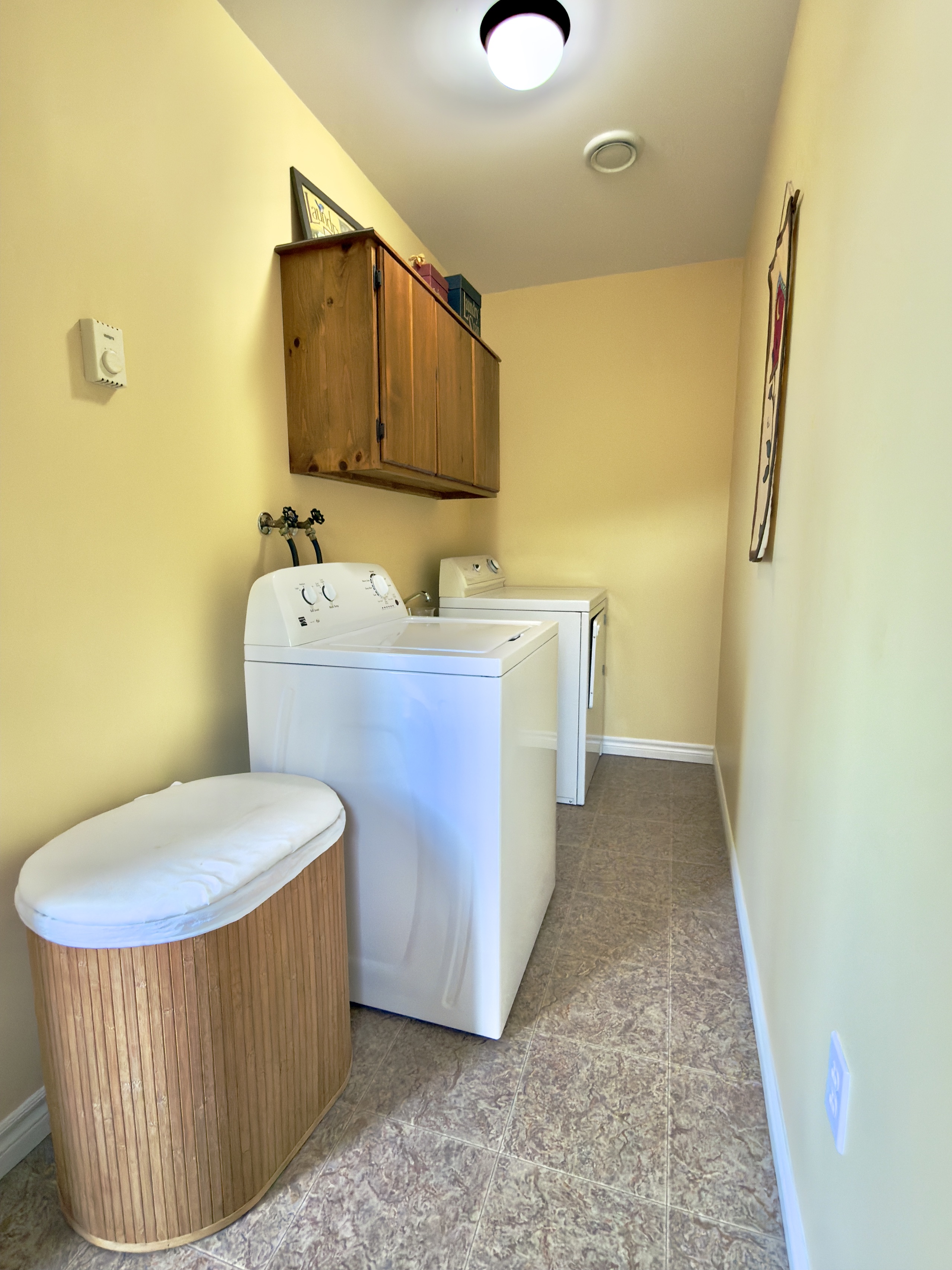 20-22 BLUNDON DRIVE, CLARENVILLE, Newfoundland, Canada A5A 4E2, ,2 BathroomsBathrooms,Residential,For Sale,BLUNDON DRIVE,6203