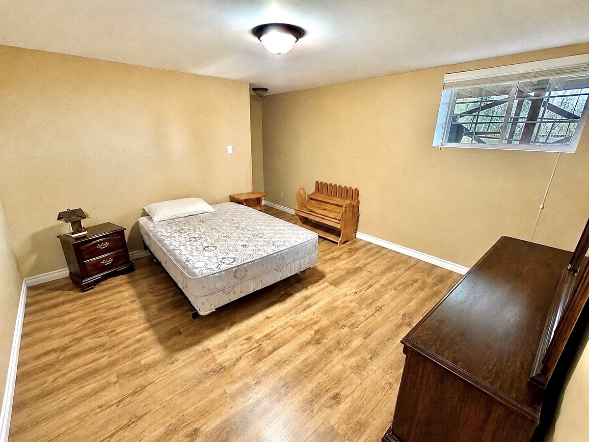 20-22 BLUNDON DRIVE, CLARENVILLE, Newfoundland, Canada A5A 4E2, ,2 BathroomsBathrooms,Residential,For Sale,BLUNDON DRIVE,6203