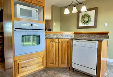 20-22 BLUNDON DRIVE, CLARENVILLE, Newfoundland, Canada A5A 4E2, ,2 BathroomsBathrooms,Residential,For Sale,BLUNDON DRIVE,6203