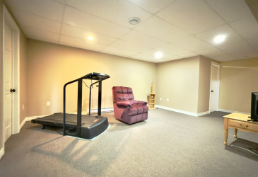 20-22 BLUNDON DRIVE, CLARENVILLE, Newfoundland, Canada A5A 4E2, ,2 BathroomsBathrooms,Residential,For Sale,BLUNDON DRIVE,6203