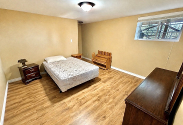 20-22 BLUNDON DRIVE, CLARENVILLE, Newfoundland, Canada A5A 4E2, ,2 BathroomsBathrooms,Residential,For Sale,BLUNDON DRIVE,6203