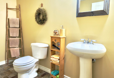 20-22 BLUNDON DRIVE, CLARENVILLE, Newfoundland, Canada A5A 4E2, ,2 BathroomsBathrooms,Residential,For Sale,BLUNDON DRIVE,6203