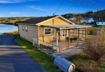 2 CABOT ROAD N, NORHT WEST BROOK, Newfoundland, Canada A0E 2P0, ,1 BathroomBathrooms,Residential,For Sale,CABOT ROAD N,6209 2 CABOT ROAD N, NORHT WEST BROOK, Newfoundland, Canada A0E 2P0, ,1 BathroomBathrooms,Residential,For Sale,CABOT ROAD N,6209
