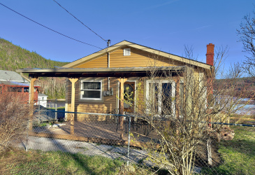 2 CABOT ROAD N, NORHT WEST BROOK, Newfoundland, Canada A0E 2P0, ,1 BathroomBathrooms,Residential,For Sale,CABOT ROAD N,6209 2 CABOT ROAD N, NORHT WEST BROOK, Newfoundland, Canada A0E 2P0, ,1 BathroomBathrooms,Residential,For Sale,CABOT ROAD N,6209