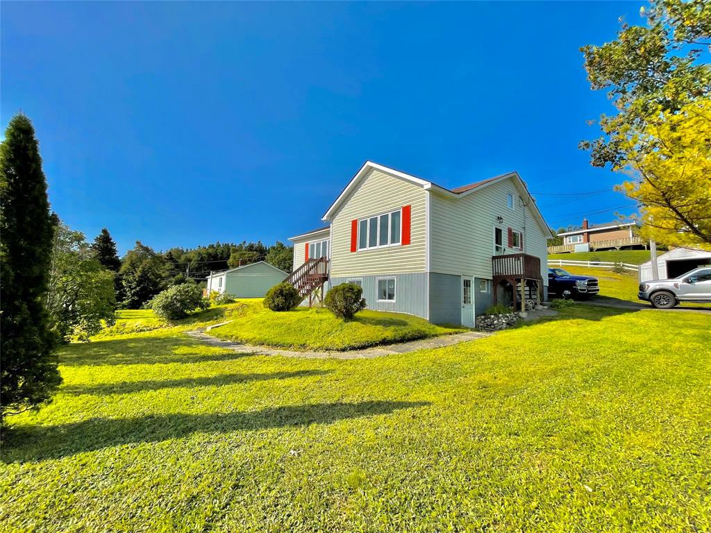 1 JAMES LANE, HILLVIEW, Newfoundland, Canada A0E2A0, ,2 BathroomsBathrooms,Residential,For Sale,JAMES LANE,6212