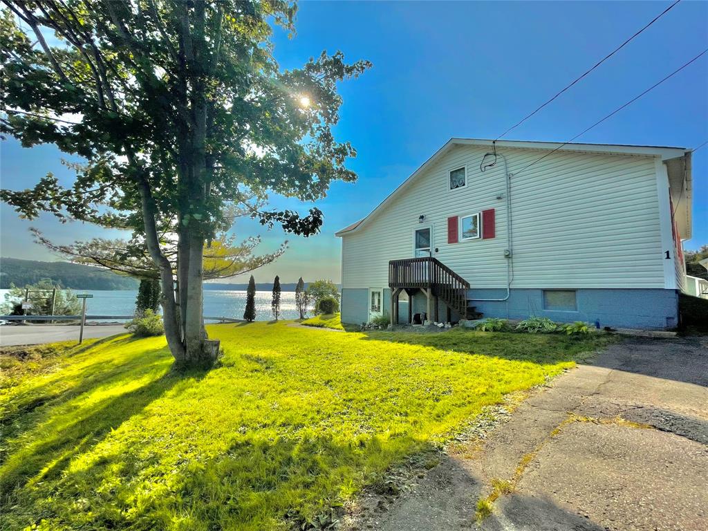 1 JAMES LANE, HILLVIEW, Newfoundland, Canada A0E2A0, ,2 BathroomsBathrooms,Residential,For Sale,JAMES LANE,6212